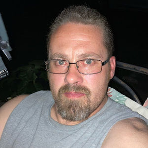 Meet your Posher, Adam